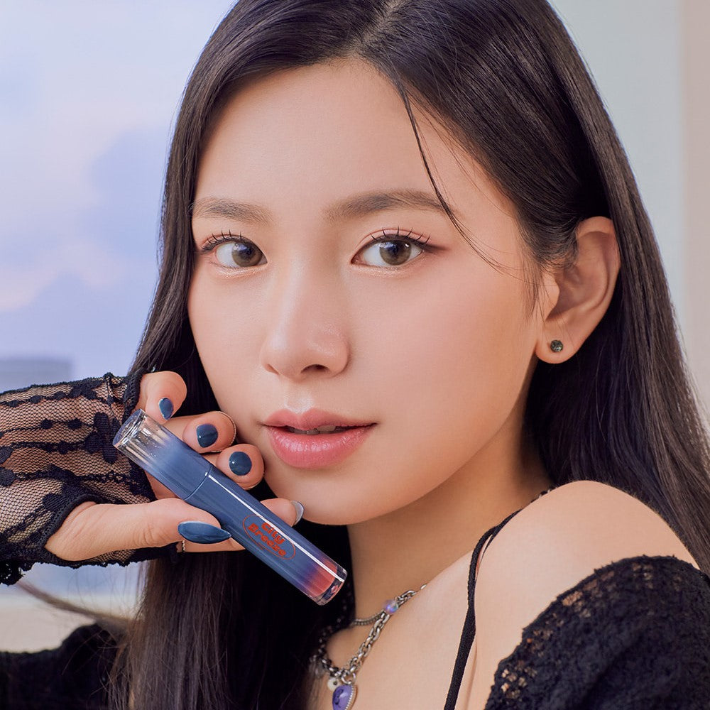 THE SAEM Flow Lip Dew Layer Tint #2022FWCampaign 4g Available on Seoulbazaar, your online store for trendy korean products.