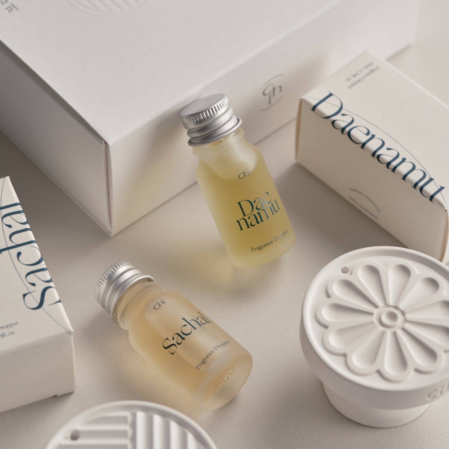 CHI Diffuser & Dropper Set Available on Seoulbazaar, your online store for trendy korean products.