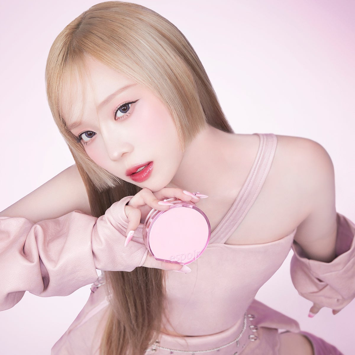 ESPOIR Bigelow Volume Cushion Flash Glow Edition disponible sur Ma petite Coree, ton Eshop 100% K-beauty en direct de Seoul