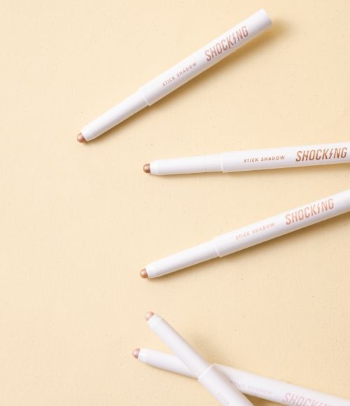 TONY MOLY The Shocking Color Fixing Stick Shadow disponible sur Ma petite Coree, ton Eshop 100% K-beauty en direct de Seoul