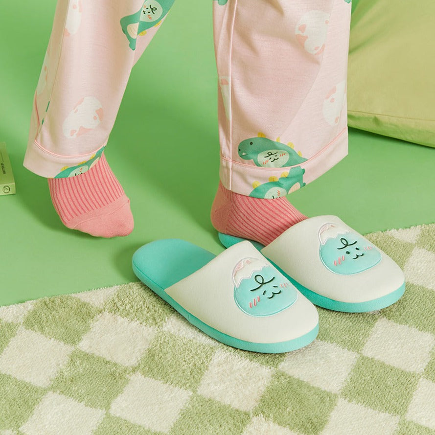 KAKAO FRIENDS Slippers - Egg Jordy 255ml Available on Seoulbazaar, your online store for trendy korean products.