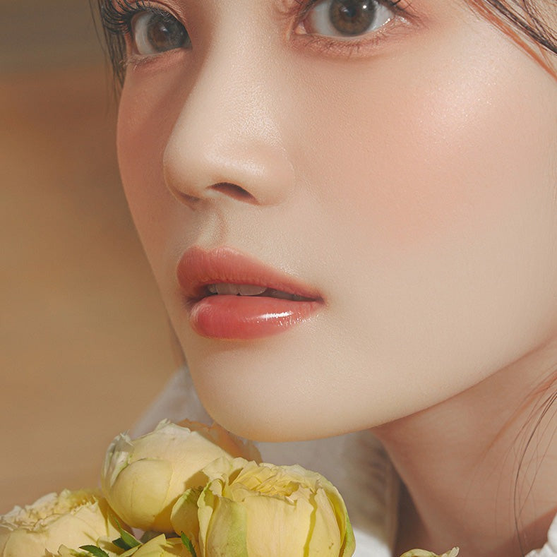 CORALHAZE Volumizing Lip Fondue Available on Seoulbazaar, your online store for trendy korean products.