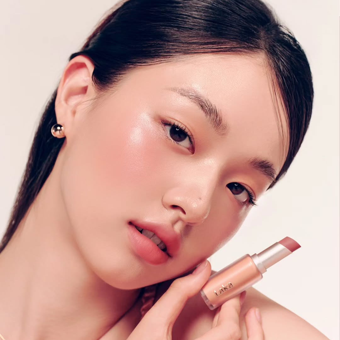 LAKA Bulky Matte Lipstick disponible sur Ma petite Coree, ton Eshop 100% K-beauty en direct de Seoul