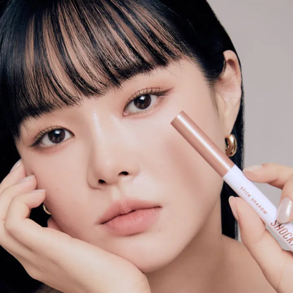 TONY MOLY The Shocking Color Fixing Stick Shadow disponible sur Ma petite Coree, ton Eshop 100% K-beauty en direct de Seoul