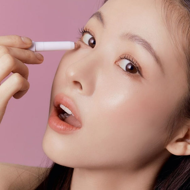 TONY MOLY The Shocking Color Fixing Stick Shadow disponible sur Ma petite Coree, ton Eshop 100% K-beauty en direct de Seoul